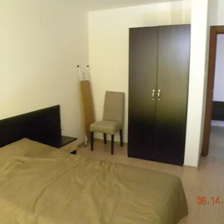 شقة Apartcomplex New Tawn ابزور