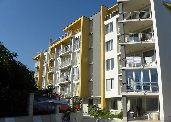 Apartcomplex New Tawn Lejlighed